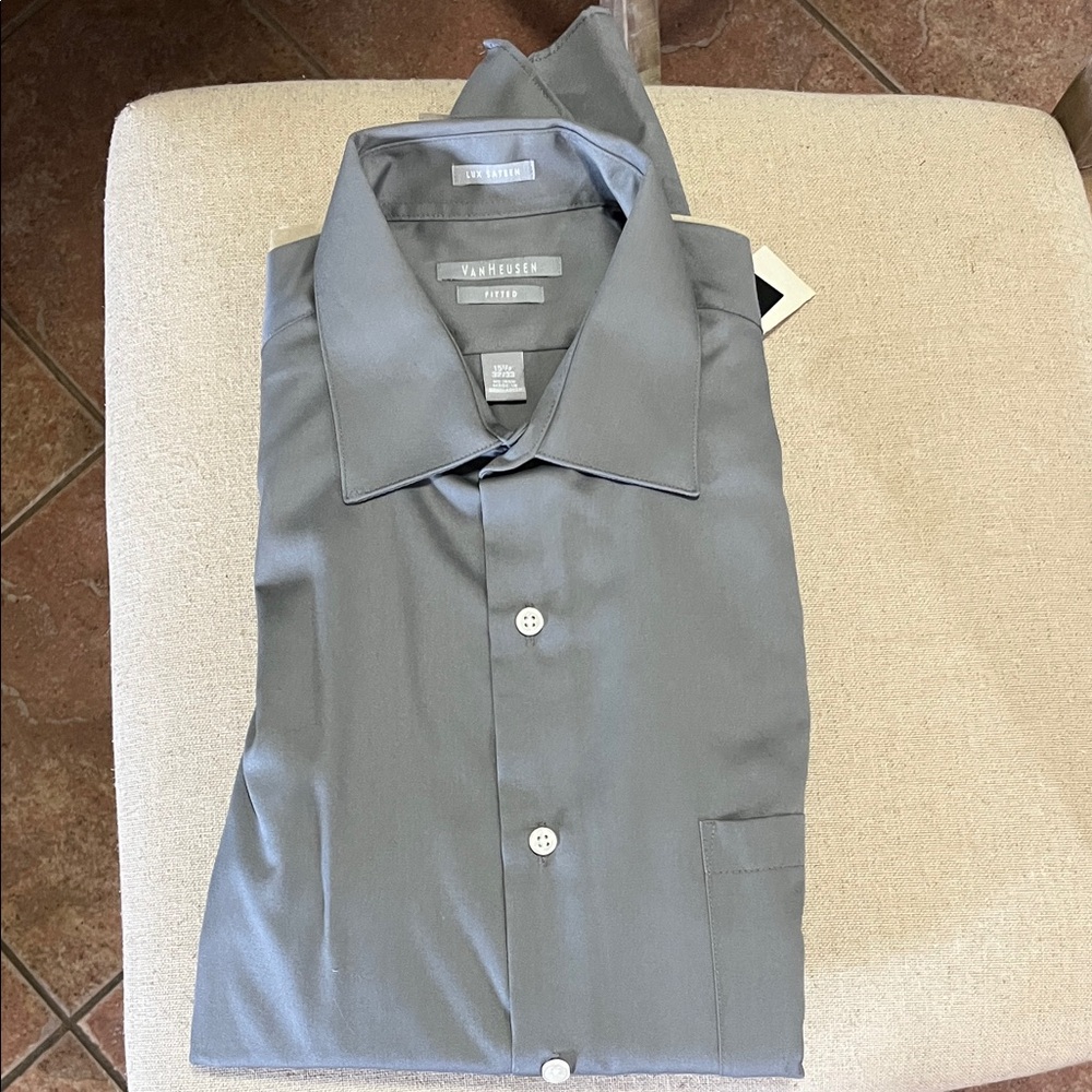 Van Heusen Classic Gray Dress Shirt